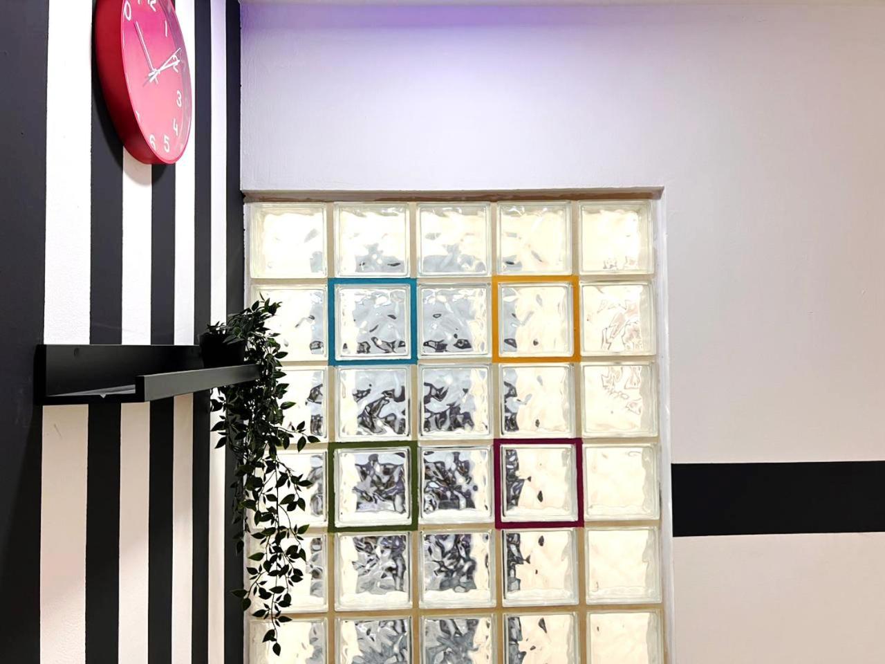 Nicest Partition In Barsha Heights Near Internet Metro Homestay *